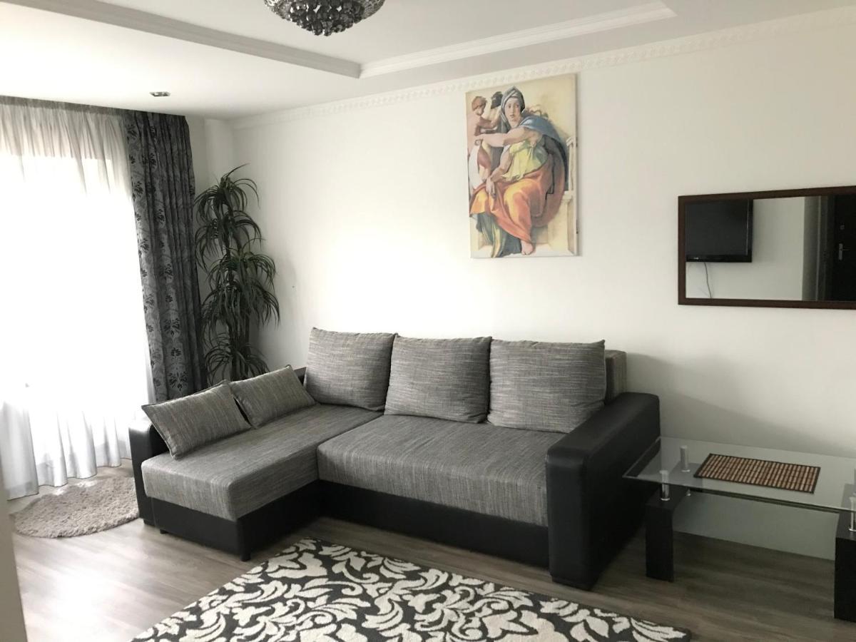 Fine Apartment Jelgava Buitenkant foto